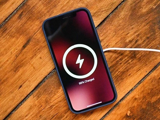 光坡镇苹果手机维修分享iPhone 12可以随便充电吗 